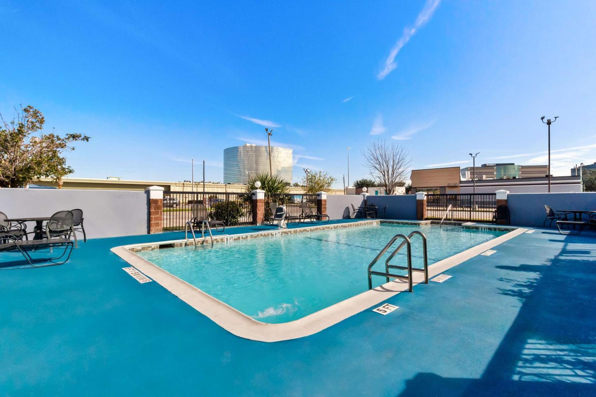 Sonesta Essential Nw Houston Hotel Exterior foto